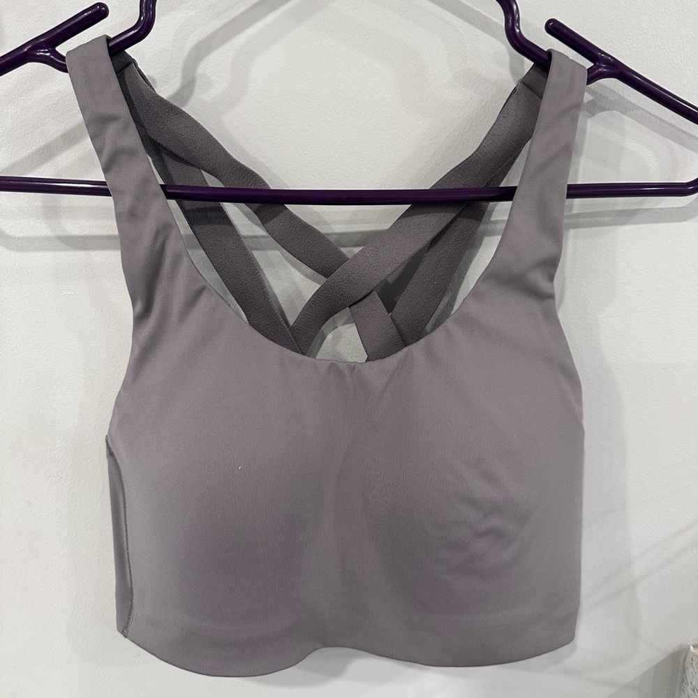 lululemon athletica Seamless Crisscross Sports Bra in Mauve
